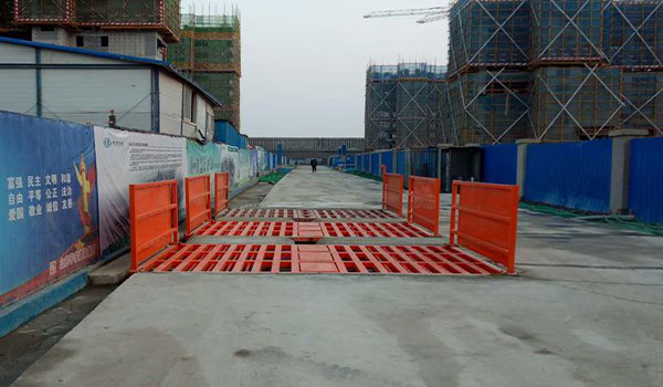 車輛洗輪機可減少工地污染(圖1)